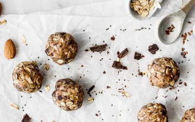 BOLITAS ENERGÉTICAS DE MANTEQUILLA DE ALMENDRAS