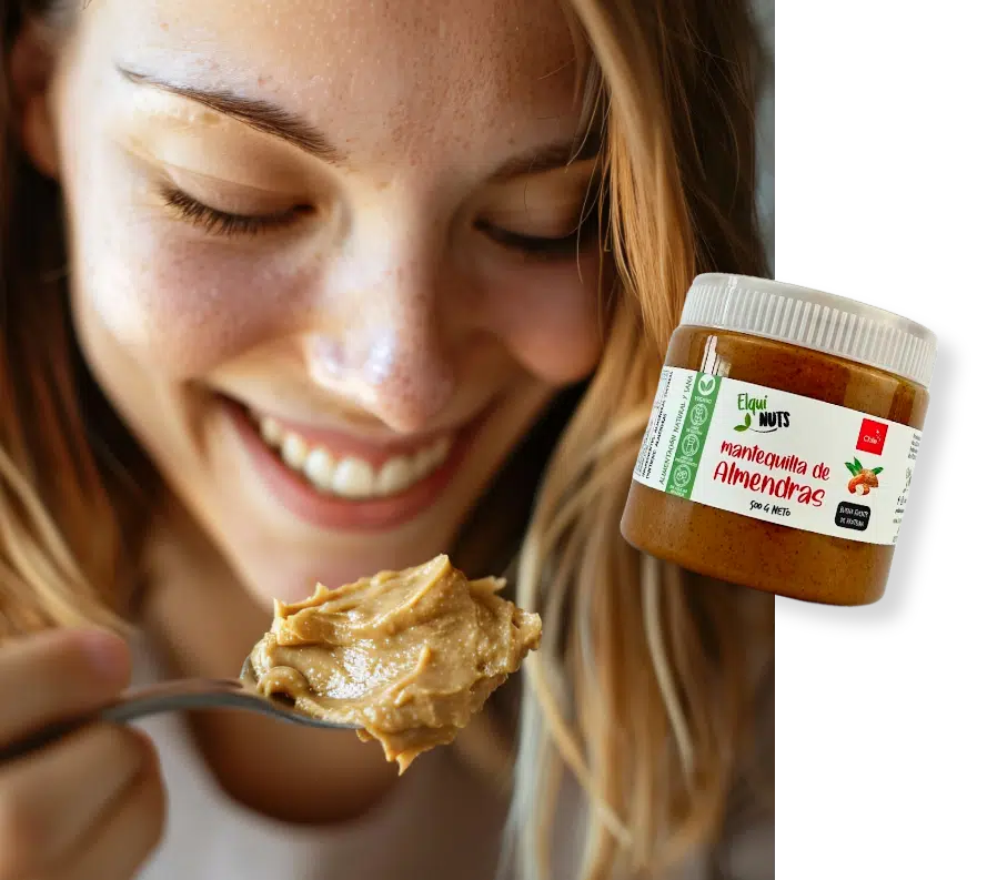 Cliente disfrutando mantequilla de maní ElquiNuts